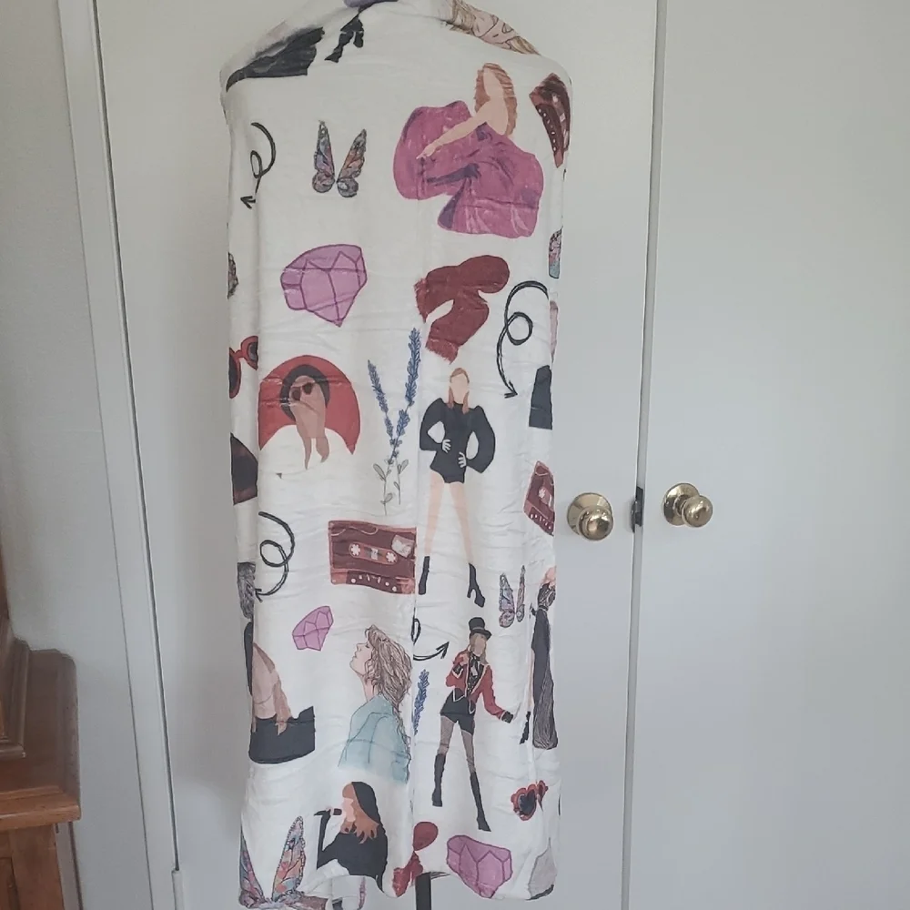 Taylor Swift Artistic Print Blanket - Multicolor